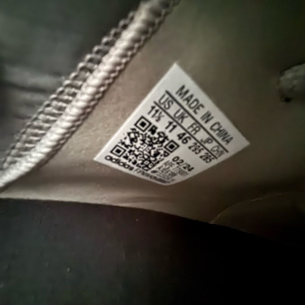 Fear of God x Adidas Basketball Sesame Carbon - Picture 8 of 8